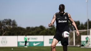 Coates segue firme e só viaja no final do mês