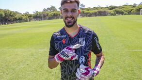 V. Guimarães anuncia contratação do guarda-redes João Oliveira