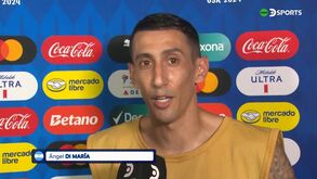 Di María em lágrimas ao falar do fim do percurso na seleção argentina: «Dei sempre a vida por esta camisola»