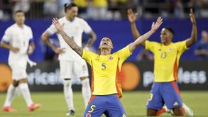 Colômbia heroica elimina Uruguai na Copa América após 45 minutos com dez jogadores 
