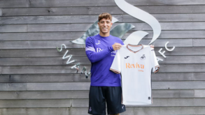 Oficial: Gonçalo Franco troca Moreirense pelo Swansea
