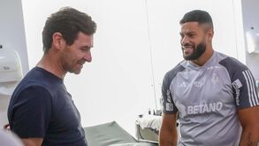 André Villas-Boas visitou instalações do Atlético Mineiro e reencontrou-se com Hulk