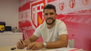 Oficial: Kiki Afonso assina até 2026