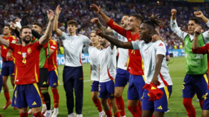 Histórico de contradições: ingleses ganham no confronto direto e espanhóis sorriem em finais