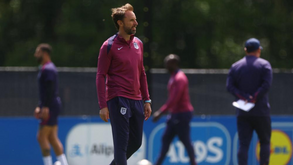 Gareth Southgate: «Precisamos de um título para ganhar o respeito de todos»