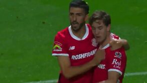 Paulinho mostra os dentes e dá primeira vitória ao Toluca no campeonato