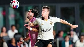 Italianos colocam o FC Porto na luta por Lucas Piton