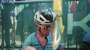 Cavendish sobrevive a etapa demolidora no Tour'2024: a reação ao cruzar a meta diz tudo