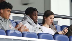 Bright Arrey-Mbi esteve na tribuna a assistir ao Sp. Braga-Anderlecht