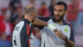 Pavlidis obrigado a parar: cirurgia ao polegar direito implica duas semanas de baixa