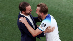 A emotiva mensagem de Harry Kane a Southgate: «Foi um prazer ter sido o seu capitão»