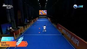 Fintar mais de... 10 bolas e marcar golo: Lara Martins, promessa da formação do Benfica, brilhou neste concurso