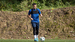 Oficial: Hamache deixa o Arouca e regressa à Argélia