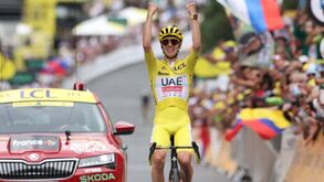 Pogacar volta a dominar e 'varre' a concorrência na 19.ª etapa: João Almeida mantém 4.º lugar
