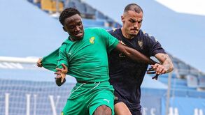 Estoril empata sem golos com o Mafra
