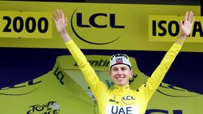 Tadej Pogacar responde aos críticos: «Não se trava no ciclismo»