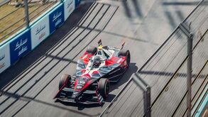 Fórmula E: Félix da Costa 10.º na grelha de partida para o último ePrix do ano 