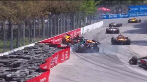 Acidente assustador na Formula Indy: O'Ward bateu e ficou à mercê de vários adversários