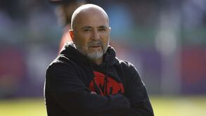 Sampaoli pede desculpa por ter chamado 