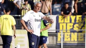Fenerbahçe de José Mourinho enfrenta Lille na terceira pré-eliminatória da Champions