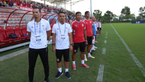 Açoriano Mauro Jerónimo brilha no Vietname, país de superstições a apostar forte no futebol