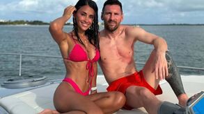As férias de Messi em Miami com amigos... e a bota ortopédica