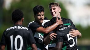 Gyökeres regressa com hat-trick em particular com o Farense