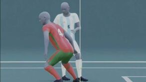 O milimétrico fora de jogo (assinalado mais de hora e meia depois) que anulou golo à Argentina