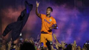 Animação na apresentação dos novos equipamentos do FC Porto: milhares de adeptos presentes