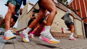 Mais conforto e retorno, mas com menos peso: aí estão as novas adidas Ultraboost 5