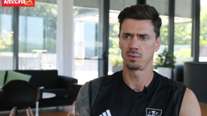 José Fonte: «Estava a ponderar tudo, mas num dia de chuva em Inglaterra a minha mulher decidiu vir para Cascais...»