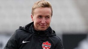 FIFA pune Canadá em 6 pontos e suspende selecionadora por um ano