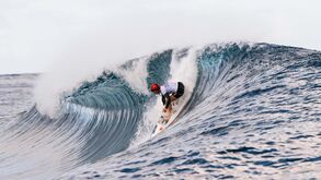 Yolanda Hopkins relegada para a repescagem no surf
