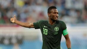 Obi Mikel critica jogadores que veem seleções africanas como segundas escolhas: «Vai-te f....!»