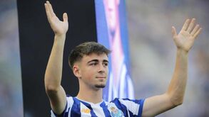 Martim Fernandes de pedra e cal no plantel principal do FC Porto