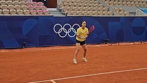 Kalinina desiste após ter-se constipado enquanto esperava para jogar no torneio olímpico de ténis