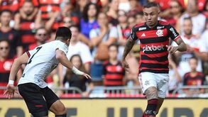 Flamengo volta à liderança do Brasileirão
