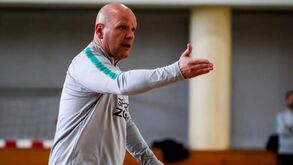 Seleção de futsal prepara Mundial com sete jogos em estágio