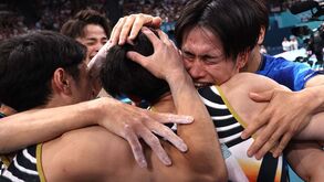 Japão vence concurso masculino por equipas após luta titânica com a China