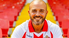 André André oficializado no Leixões