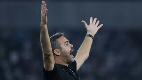 Botafogo empata na Taça do Brasil e Artur Jorge é vaiado: «Compete-nos dar alegrias...»