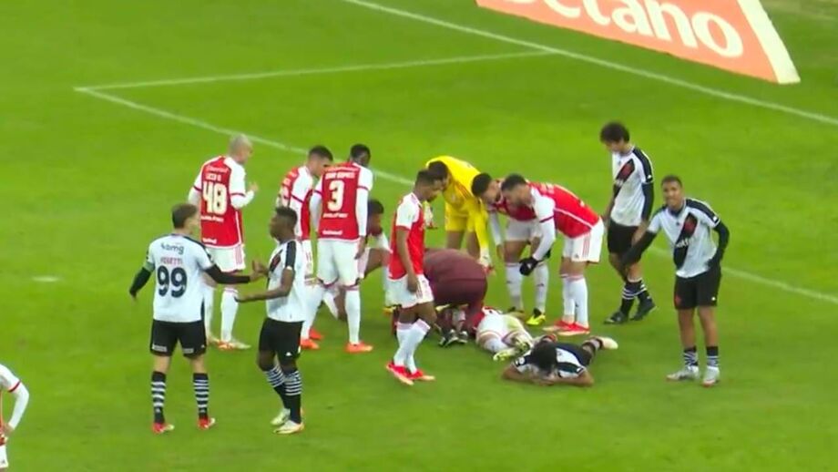 Jogador passou a noite no hospital, em observação