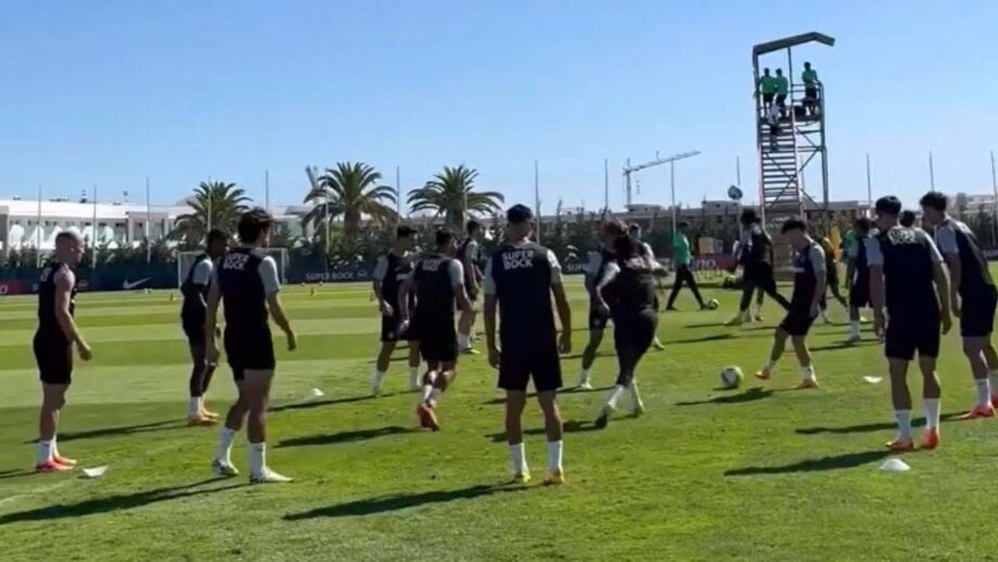 Leões em estágio no Algarve