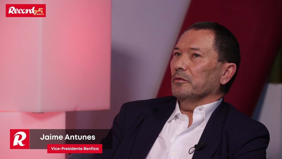 Vice-presidente do Benfica recorda, em entrevista a Record, os tempos de "incompreensão" que viveu nos primeiros tempos dentro do clube