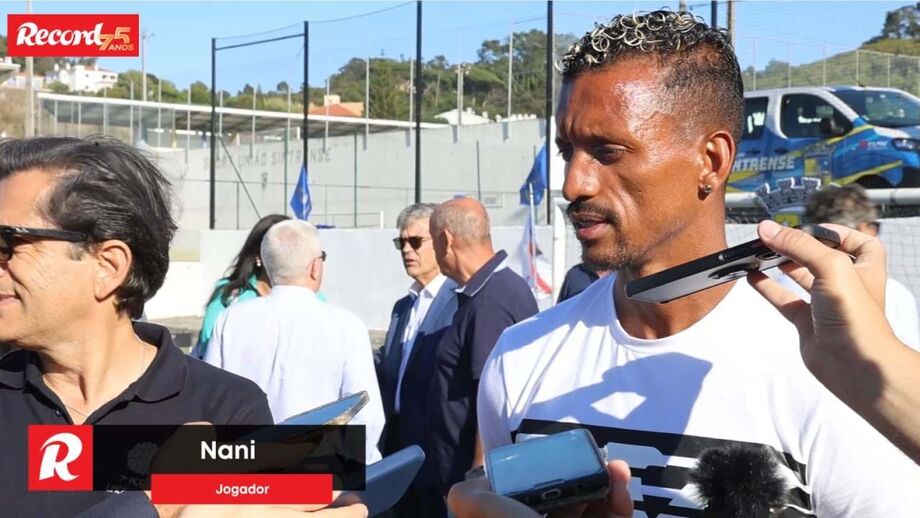 Futebolista de 37 anos à margem de um evento no Sintrense