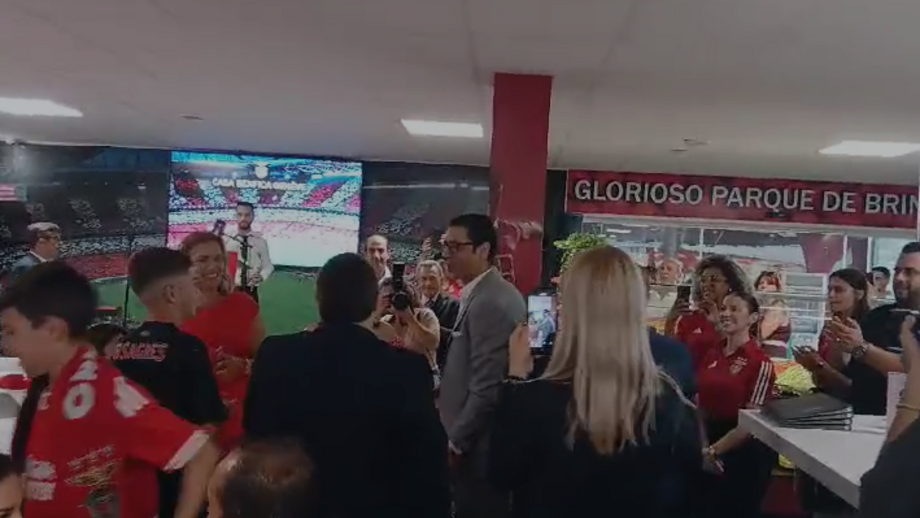 Presidente do Benfica na Suíça