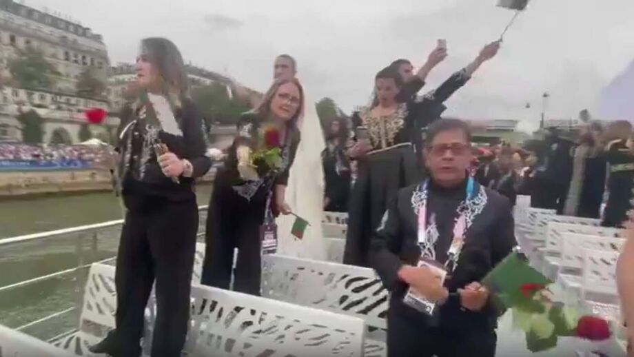Foram atiradas rosas durante a cerimónia de abertura