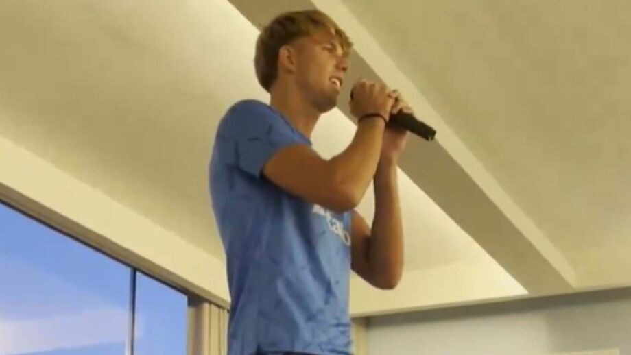 Luís Gomes mostra todo o seu talento vocal