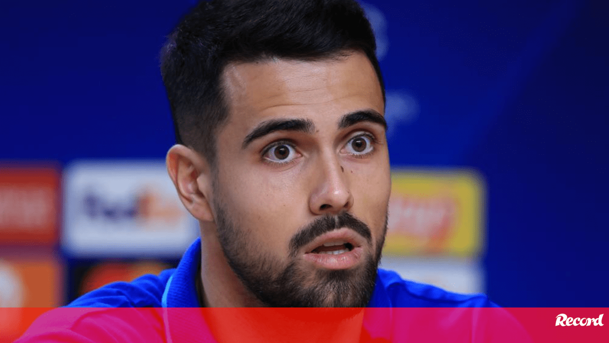 Em direto: Diogo Costa faz antevisão ao jogo com o Sporting