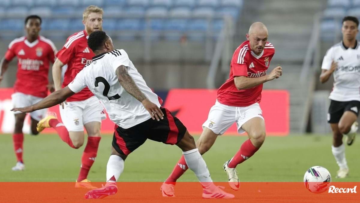 Benfica-Fulham, 0-1 (1.ª parte)